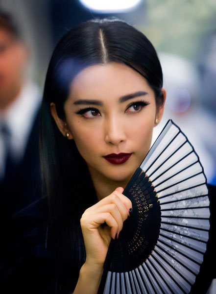 Li Bingbing plays a Chinese CEO in Transformers: Age of Extinction, which has drawn wide attention at home and abroad.