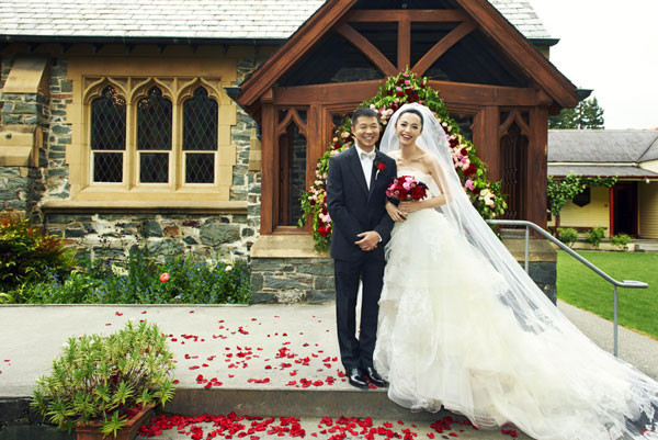 Yao Chen and Cao Yu wed at St. Peter's Church in Queenstown, New Zealand in 2012.