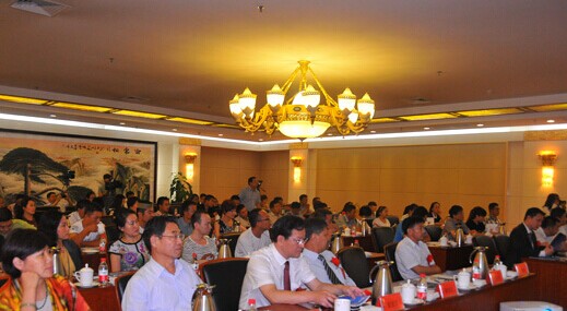 Malaysian Port Klang Free Zone and Halal companies of Ningxia hold a Multinational E-commerce Import & Export Trade Conference in Yinchuan, capital of Ningxia Hui Autonomous Region, on Aug. 3, 2014. (Xinhuanet/Zhang Yi)