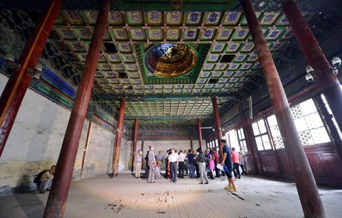 The interior structure of Jiutianwanfa Altar needs to be repaired at the Dagaoxuan Palace in the Forbidden City in Beijing. [Photo/Xinhua]