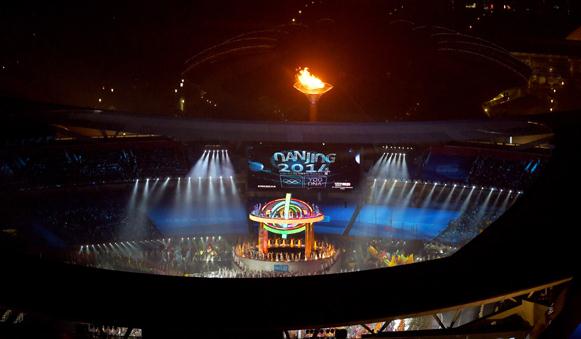 The cauldron is lit up during the Opening Ceremony of the Nanjing 2014 Youth Olympic Games in Nanjing, capital of east China's Jiangsu Province. (Xinhua/Huang Xiaobang)