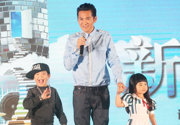 Gary Chaw and his two children has seen a growing popularity after they particiapted in the reality show Where Are We Going, Dad. Zou Hong / For China Daily
