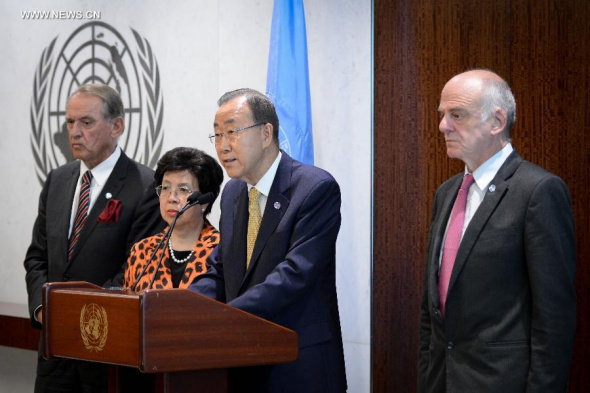 UN Secretary-General Ban Ki-moon (2nd R) speaks as Deputy Secretary-general Jan Eliasson (1st L), Director-General of the World Health Organization (WHO), Dr. Margaret Chan (2nd L) and Senior UN System Coordinator for Ebola, Dr. David Nabarro stand beside him during a press briefing at the UN headquarters in New York, the United States, on Sept 5, 2014. (Xinhua/Niu Xiaolei)