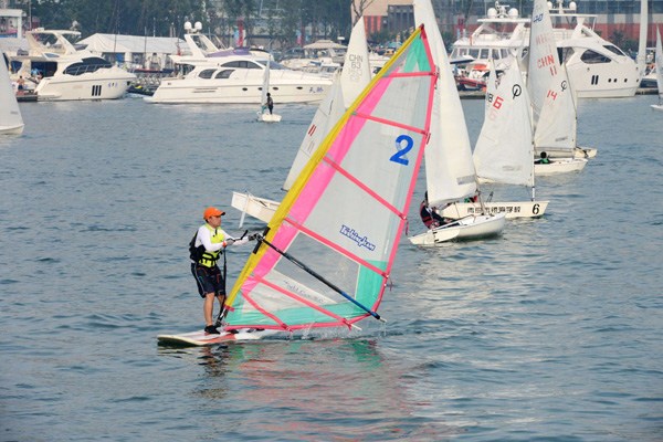 Favorite sports for Chinese wealthy also include golf, riding horses and sailing.[Photo/China Daily]   