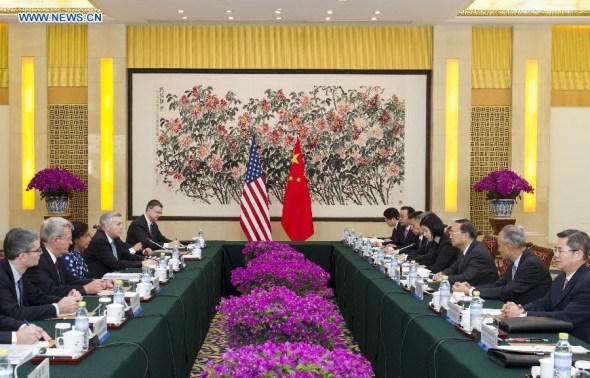Chinese State Councilor Yang Jiechi(3rd R) holds talks with US President Barack Obama's National Security Advisor Susan Rice (3rd L) in Beijing, capital of China, Sept. 8, 2014. (Xinhua/Wang Ye)