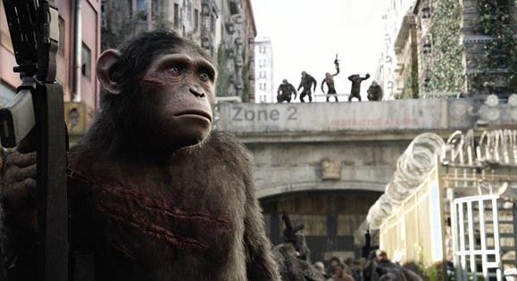 A scene from Hollywood blockbuster Dawn of the Planet of Apes 2, which is drawing big audiences in the mainland film market. Photo provided to China Daily  