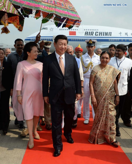 Chinese President Xi Jinping arrives in Ahmedabad of Gujarat, India, Sept 17, 2014. Xi Jinping started his state visit to India after arriving in Ahmedabad in the state of Gujarat on Wednesday. (Xinhua/Ma Zhancheng) 