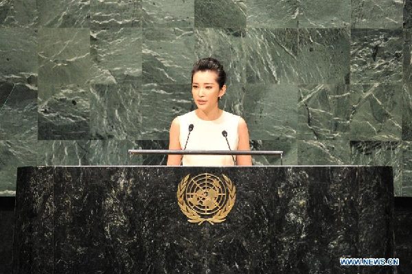 Li Bingbing, actress and UN Environment Programme Goodwill Ambassador, speaks during the opening ceremony of the Climate Summit at the UN headquarters in New York, on Sept 23, 2014. The one-day summit, convened by UN Secretary-General Ban Ki-moon, is expected to galvanize global action on climate change. [Photo/Xinhua]