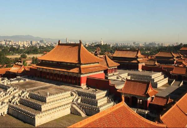 Palace Museum in Beijing will reduce its current 60 yuan ($9.8) admission to 40 yuan from Nov 1, 2014. [Photo provided to China Daily]