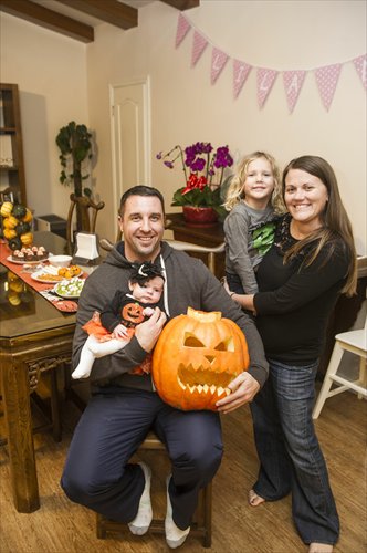 The McManus family at their home. Photo: Li Hao/GT