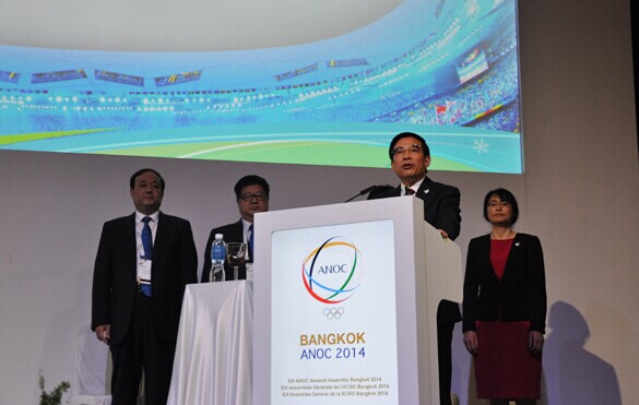 Chen Anshun, mayor of Beijing and the chief of the Beijing 2022 Olympic Winter Games Bid Committee, makes a presentation at the ANOC General Assembly in Bangkok, Nov 7, 2014.  [Photo by Zhao Yanrong/chinadaily.com.cn]  