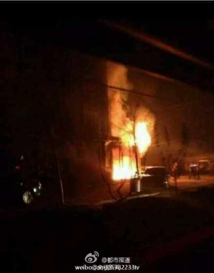 The karaoke room is on fire in Changyuan county, Henan province, Dec 15. [Photo/ Sina Weibo]  
