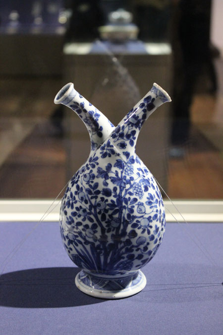 Two of 106 pieces of porcelain from ancient China's international trade are on display. [Photo by Jiang Dong/China Daily]  