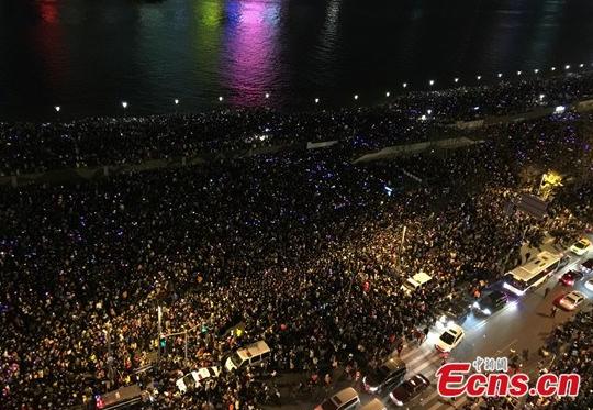 Shanghai New Year stampede kills 36 