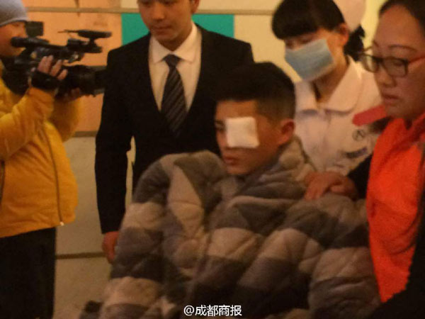 One of Yao Beina's corneas was transplanted on Saturday evening to a 23-year-old man (pictured) from Liangshan Yi autonomous prefecture, Southwest China's Sichuan province. [Photo/Sina Weibo official account for Chengdu Business Daily]