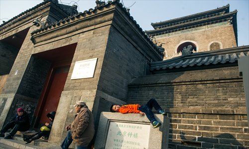 A concert refreshes Gulou residents' memories of the Drum and Bell Tower before the area was renovated. Photo: Li Hao/GT