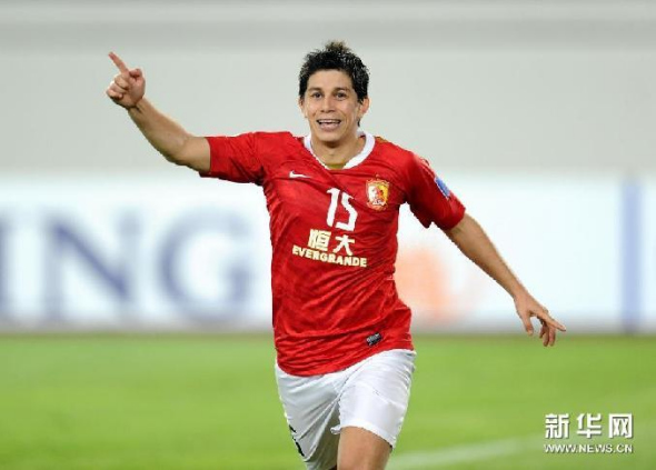 Argentine midfielder Conca (Xinhuanet file photo)