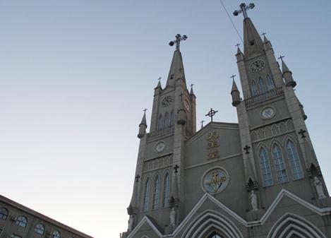 The main cathedral of the Catholic diocese of Changzhi, Shanxi province. ZHAO MENGJIAO/CHINA DAILY  