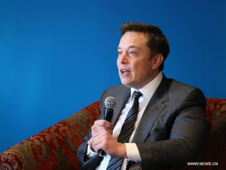 CEO of Tesla Motors Elon Musk speaks at the breakfast meeting with the theme of Dialogue: Technology & Innovation for a Sustainable Future during the 2015 Boao Forum for Asia (BFA) in Boao, south China's Hainan Province, March 29, 2015. (Xinhua/Pang Xinglei)