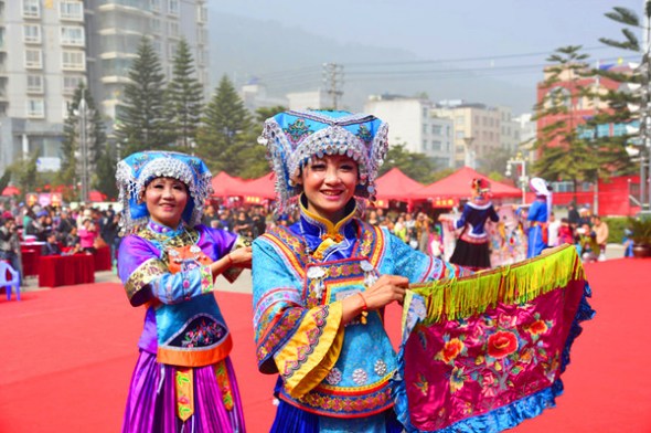 A piece of Chinese culture is on display now at an embroidery fair in Bijie, in Southwest China's Guizhou Province.(Photo/CNTV)