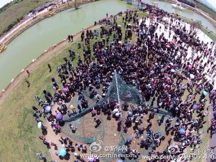 The bleachers collapsed during a flower gala on Tuesday morning.(Photo/ Sina Weibo account of Xinhua)