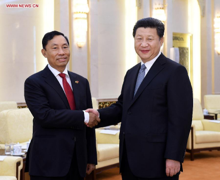 Chinese President Xi Jinping (R) meets with Thura U Shwe Mann, speaker of Myanmar's Union Parliament and the House of Representatives, in Beijing, capital of China, April 27, 2015. (Xinhua/Rao Aimin) 