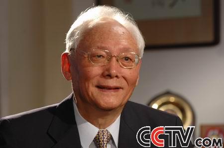 Lu Ping, former director of State Council's Hong Kong and Macao Affairs Office. Lu died on Sunday in Beijing after an illness. (File Photo/Chinanews.com)
