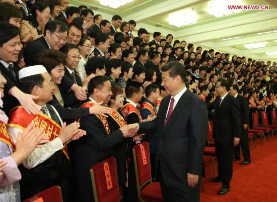 Top Communist Party of China (CPC) and state leaders Xi Jinping, Li Keqiang and Liu Yunshan meet delegates attending the 10th general congress of the Red Cross Society of China (RCSC) in Beijing, capital of China, May 5, 2015. (Xinhua/Lan Hongguang)