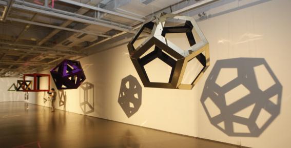 The five pieces, design of which were inspired bythe Platonic solids, are on display. (Photo courtesy to Today Art Museum) 