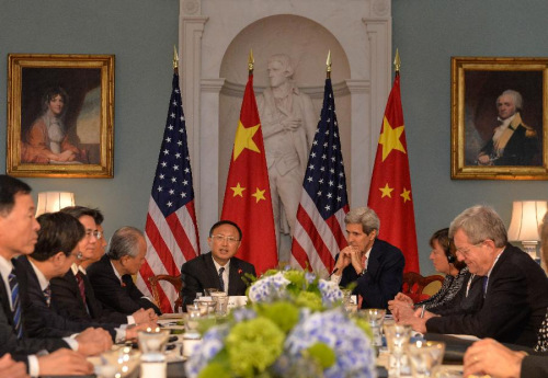 Chinese State Councilor Yang Jiechi (L, back) and U.S. Secretary of State John Kerry (R, back) co-chair a special session on ocean protection under the framework of the seventh China-U.S. Strategic and Economic Dialogue (S&ED) in Washington D.C., the United States, on June 24, 2015. (Photo: Xinhua/Bao Dandan)