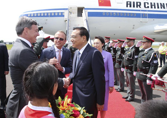 Chinese Premier Li Keqiang arrives in Brussels for the 17th China-EU leaders' meeting, Belgium, June 28, 2015.