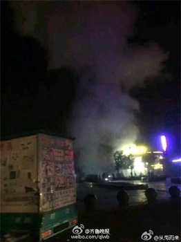 An explosion in a park in east China's Shandong Province Monday night left two dead and 24 others injured, with three in critical condition.