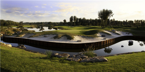 Beijing's Dazong Golf Club has 18 classic holes. (Photo provided to China Daily)