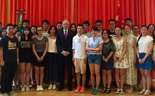 Mexican Ambassador Julian Ventura hosts Chinese students who will travel to Latin America at the embassy in Beijing, July 24. (Photo/Provided to China Daily)