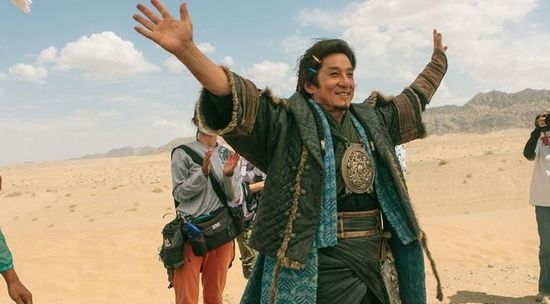 Jackie Chan performs in his latest film Dragon Blade. (Photo/CNTV) 
