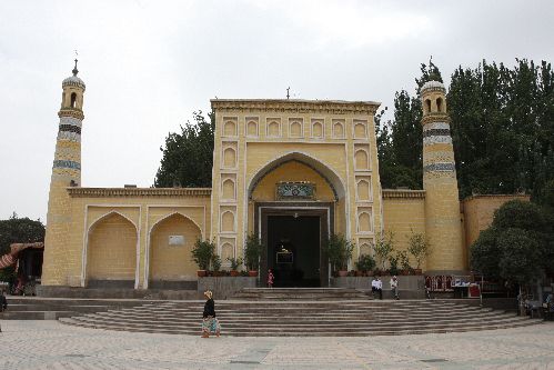 The front entrance to Id Kah Mosque, Kashgar's largest place of worship (ZOU YI)