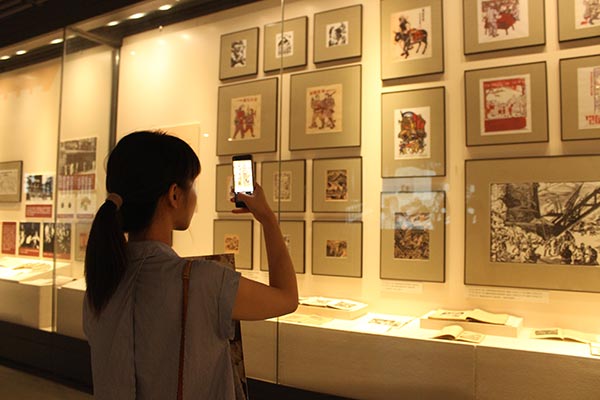 The Immortal Great Wall exhibition at National Library of China displays 1,500 text and video files from the War of Resistance against Japanese Aggression (1937-45). (Wang Kaihao / For China Daily)