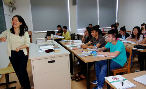 Undergraduates from Soochow University in Laos have classes in China. (Provided to China Daily)