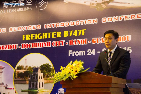 Cui Heng, general manager of China Southern Airlines Ho Chi Minh City office, speaks during an introduction conference in Ho Chi Minh City, Vietnam, on Aug. 31, 2015. (Photo: Xinhua/Nguyen Le Huyen)