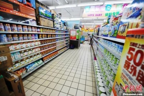 A photo shows a supermarket selling a wide array of infant formulae. (Photo/Chinanews.com)