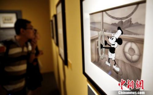 Disney's most famous cartoon images including Mickey Mouse are on display at the China Art Museum in Shanghai. (Photo/Chinanews.com)