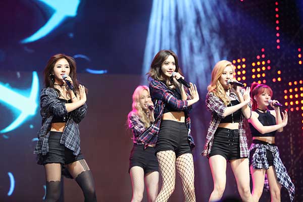 South Korean band Girls' Generation is one of the groups featured in Tencent K-Pop Live, a series of real-time broadcasts online.(Photo provided to China Daily)