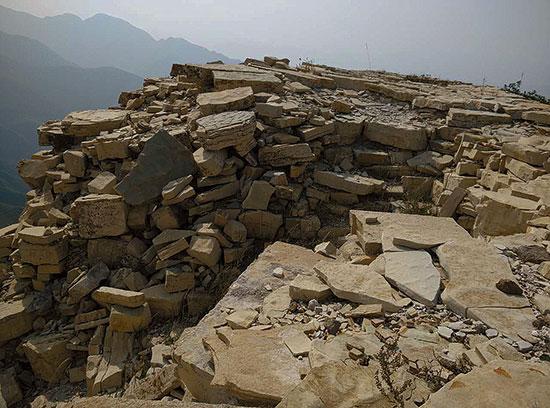 The Great Wall is collapsing and vanishing. (Photo/China Youth News)