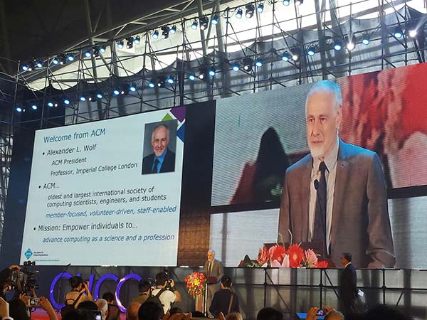Alexander Wolf, president of Association for Computing Machinery, delivers a speech at the opening ceremony of the 2015 China National Computer Congress on Thursday morning in Hefei, capital of east China' Anhui province. (Photo by Zhu Lixin/chinadaily.com.cn)