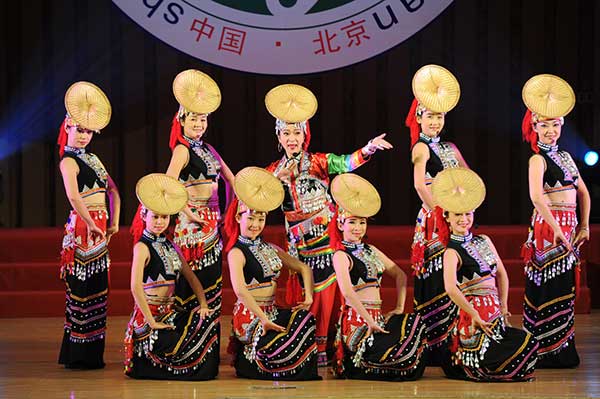 A dance performance of Dai people at the China Ethnic Groups Arts Festival in Beijing.(Photo provided to China Daily)