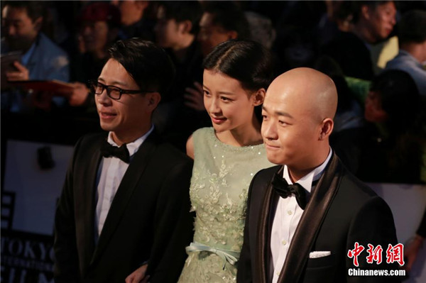 From left to right, director Hao Jie, actress Sun Yi and actor Bao Beier in My Original Dream.(Photo/Chinanews.com)