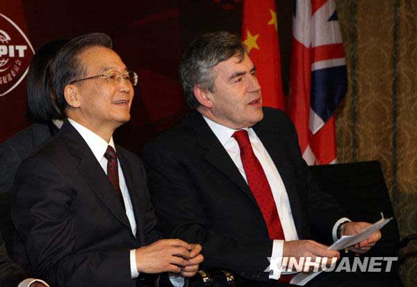 Then Premier Wen Jiabao and then British PM Gordon Brown attend China-UK Business Summit during Wen's visit in the UK, Feb 2, 2009. (Photo/Xinhua)