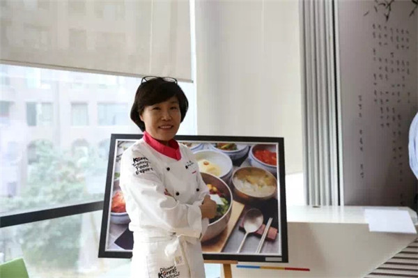 Chef Woo Young Sun with the Korean Cultural Center, China, will be the guest chef at the Korean Food Festival at Hotel Jen Upper East Beijing until Nov 15. (Photo provided to chinadaily.com.cn)