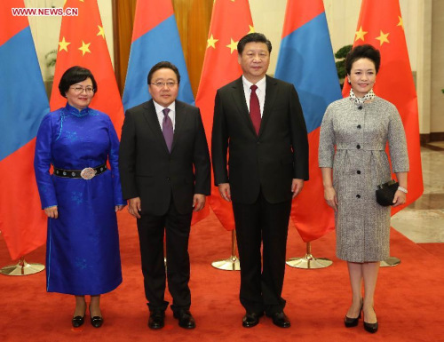 Chinese PresidentXi Jinping(2nd R) holds a welcoming ceremony for Mongolian President Tsakhiagiin Elbegdorj (2nd L) before their talks at the Great Hall of the People in Beijing, capital of China, Nov. 10. 2015. (Photo: Xinhua/Pang Xinglei)