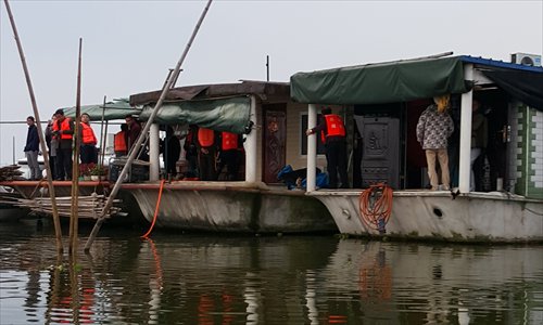 Fishermen's floating homes on Honghu Lake on November 3. (Photo: Zhang Hui/GT)